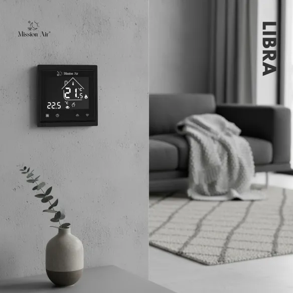 Termostat LIBRA WiFi czarny – montaż na ścianie, aranżacja 1